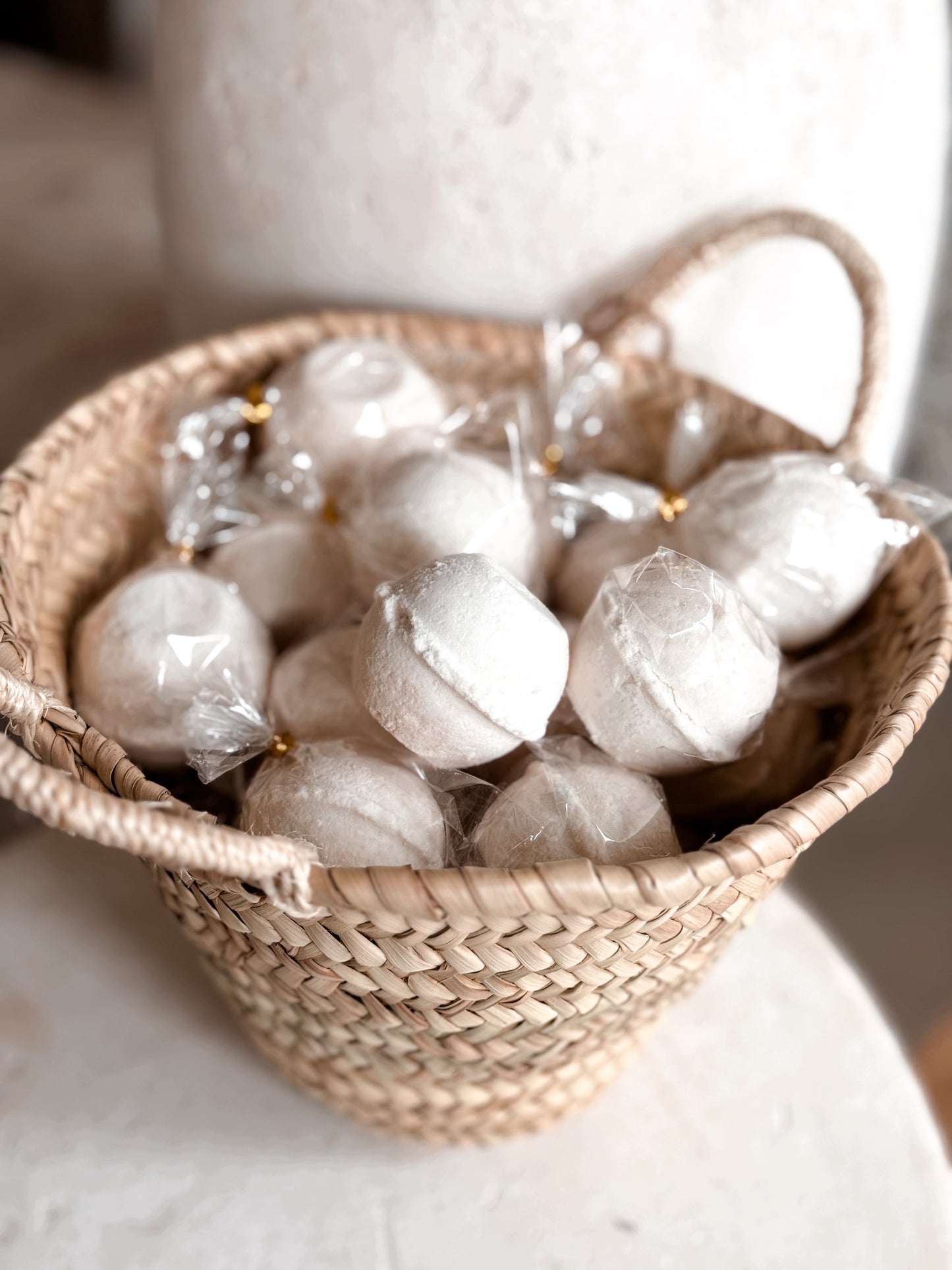 Přírodní šumivá koule do vany Neroli