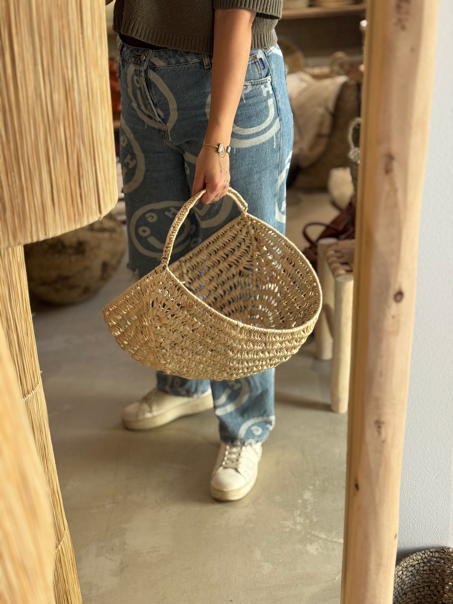 Pevný koš/odnoska na ovoce