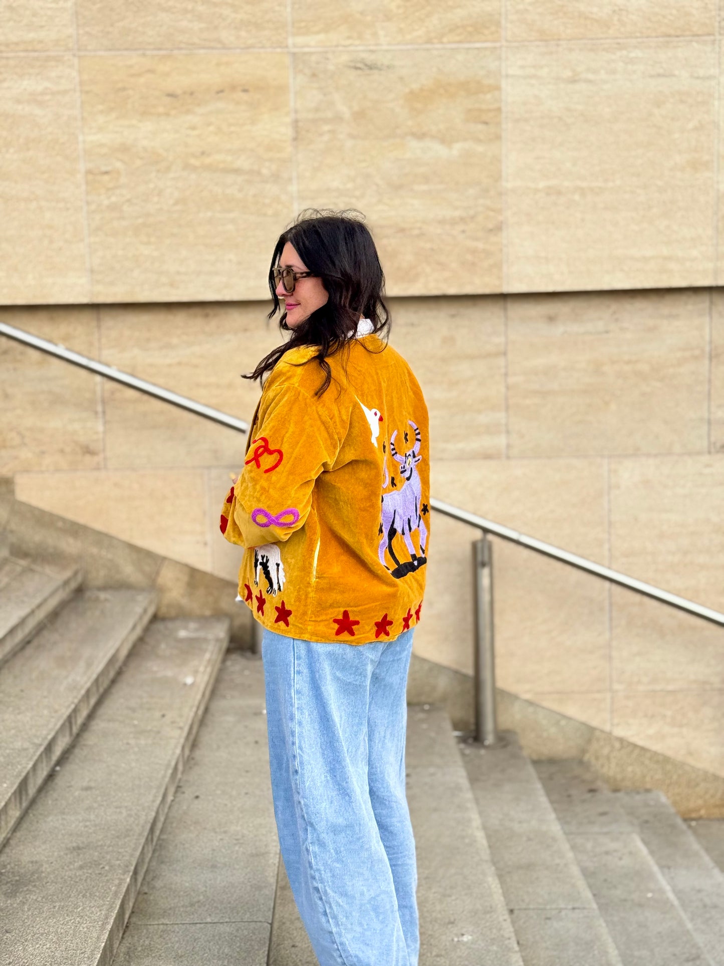 Bunda Suzanni Velvet Mustard Taurus