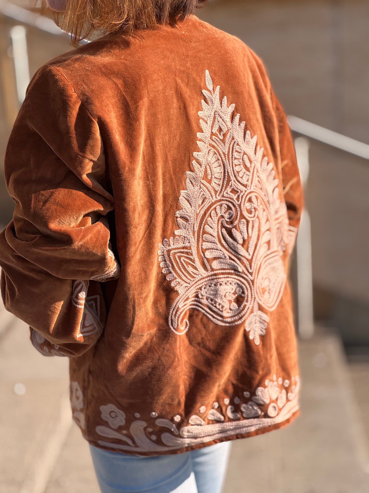 Bunda Suzanni Velvet Brown