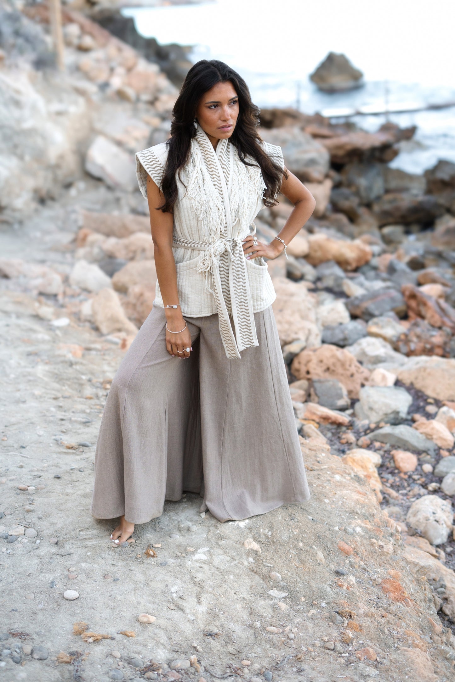 Vesta s třásněmi Boho Ecru