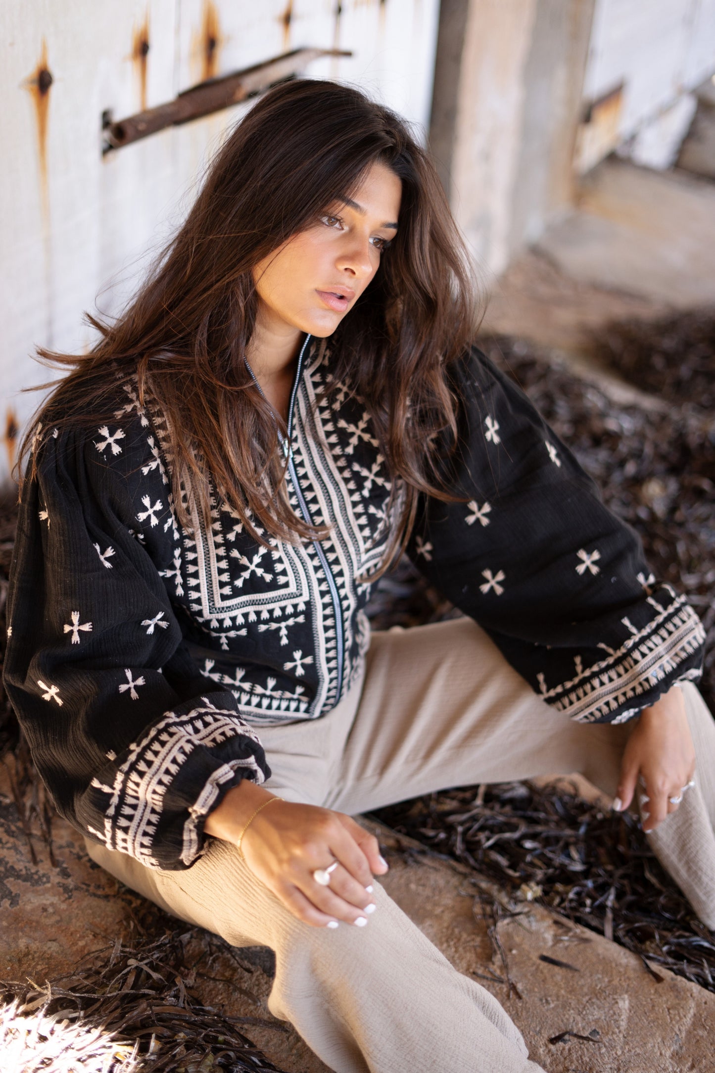 Bunda na zip Sonrisa Boho Černá