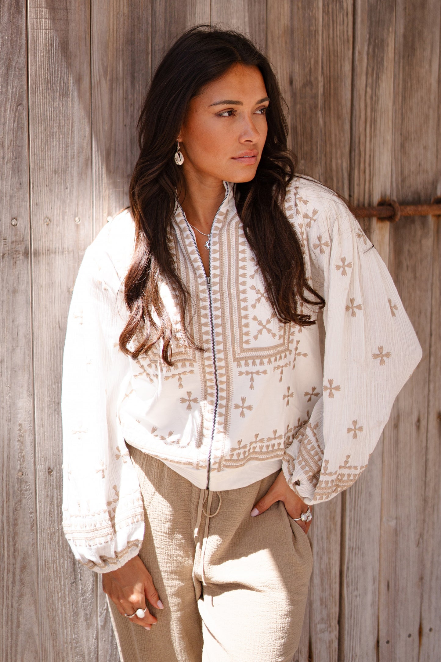 Bunda na zip Sonrisa Boho Bílá