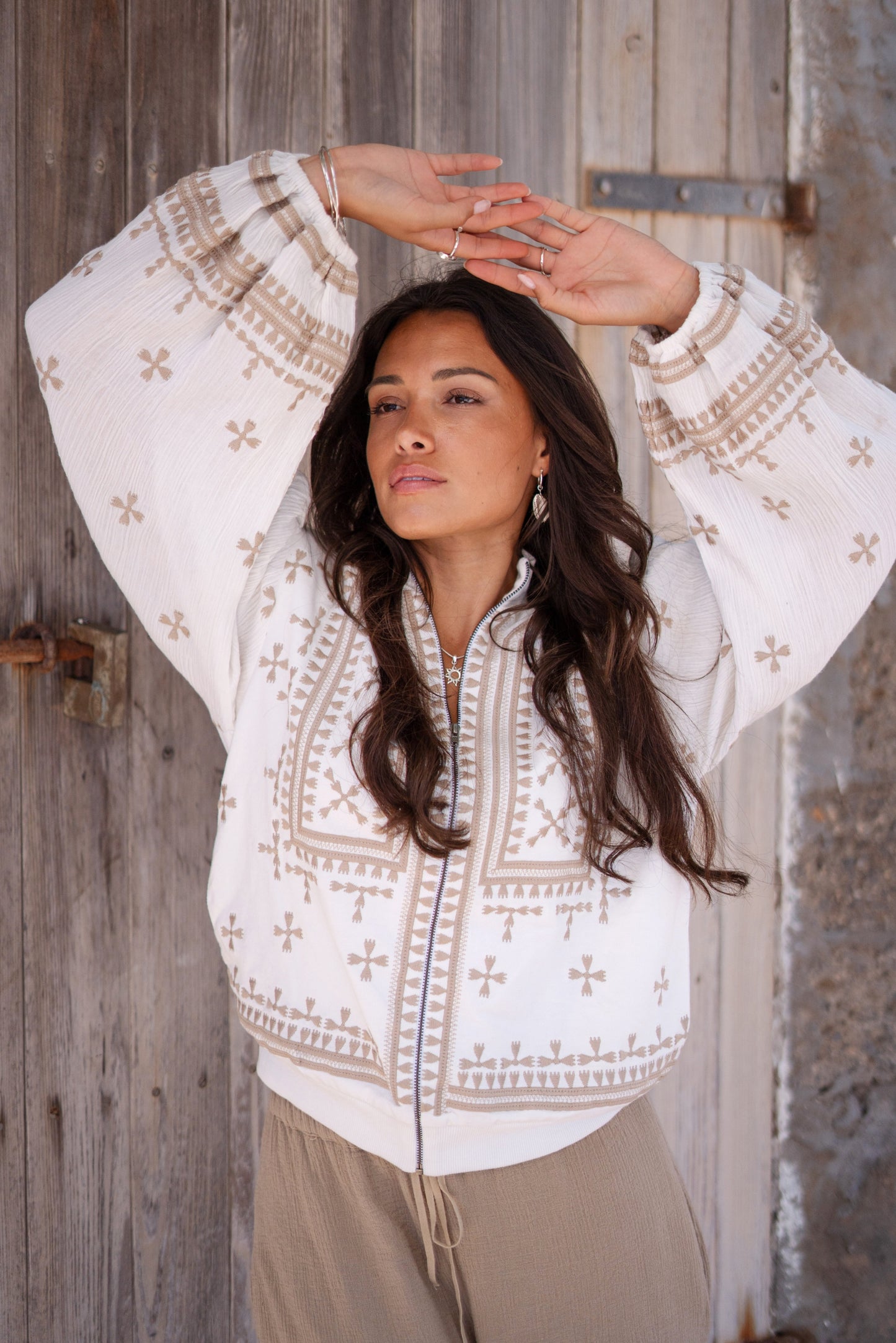 Bunda na zip Sonrisa Boho Bílá