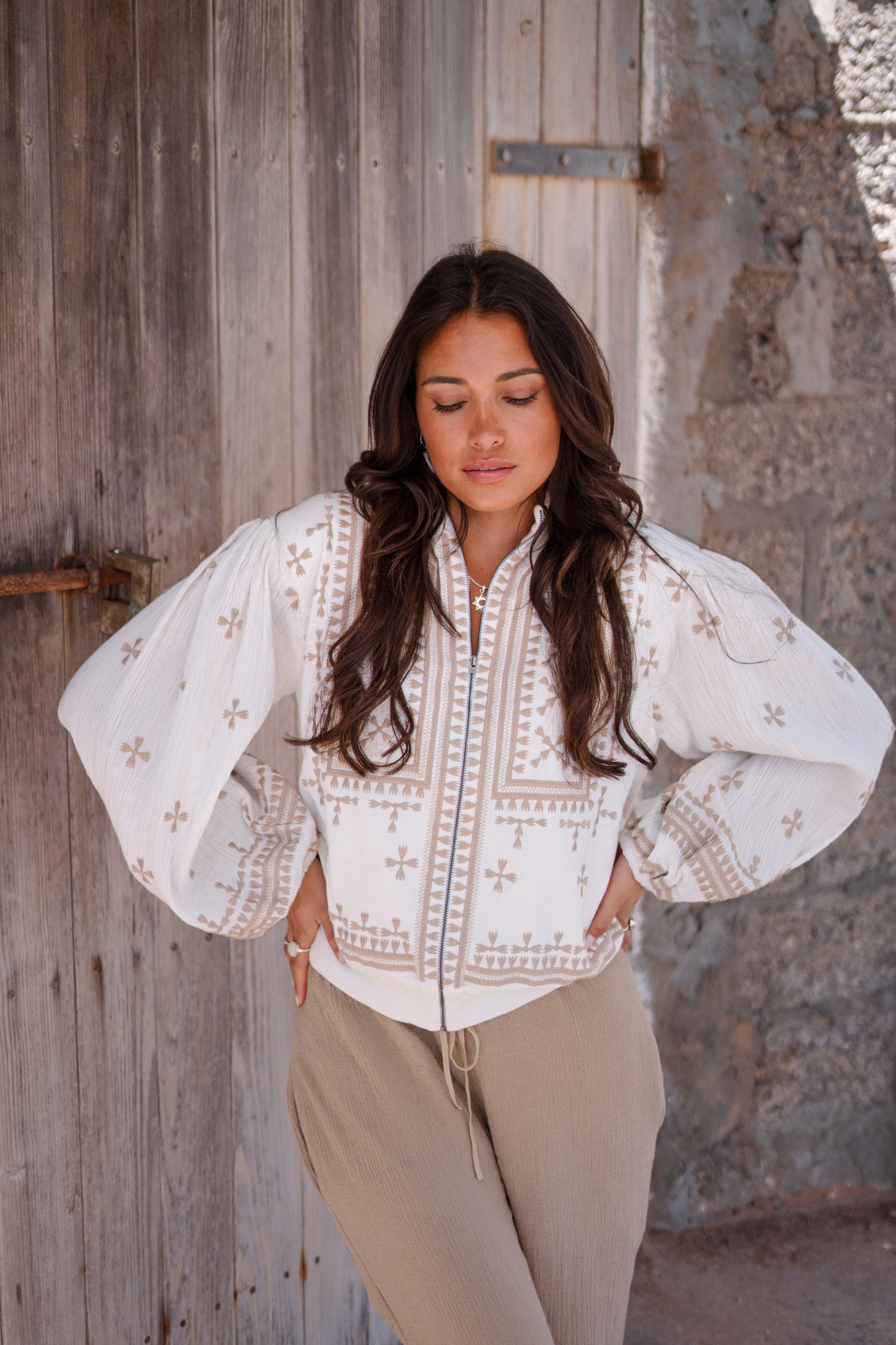 Bunda na zip Sonrisa Boho Bílá