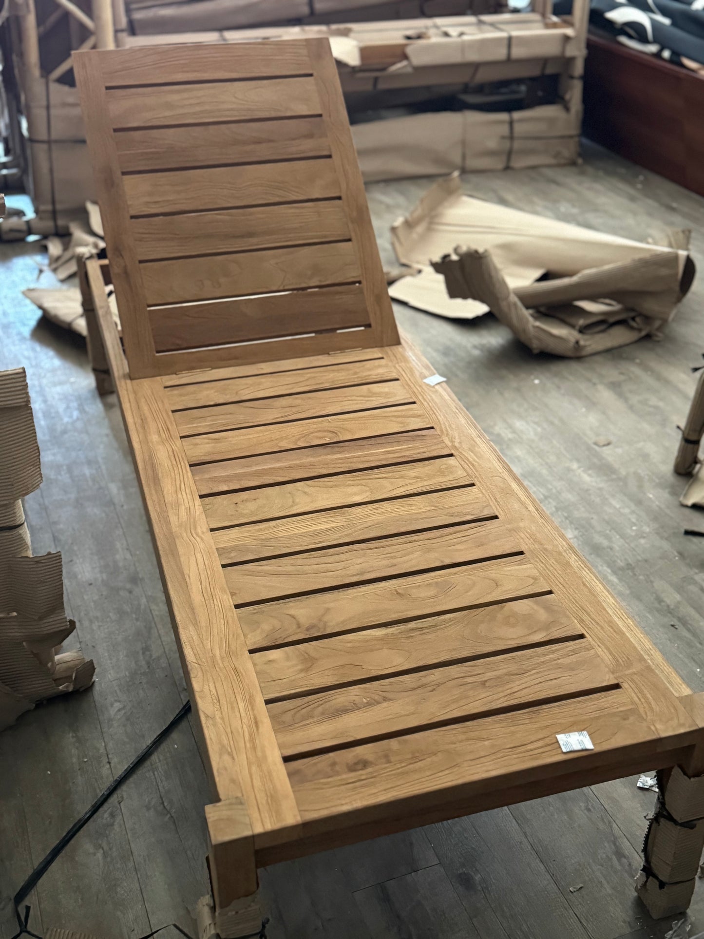 Zahradní teakové lehátko