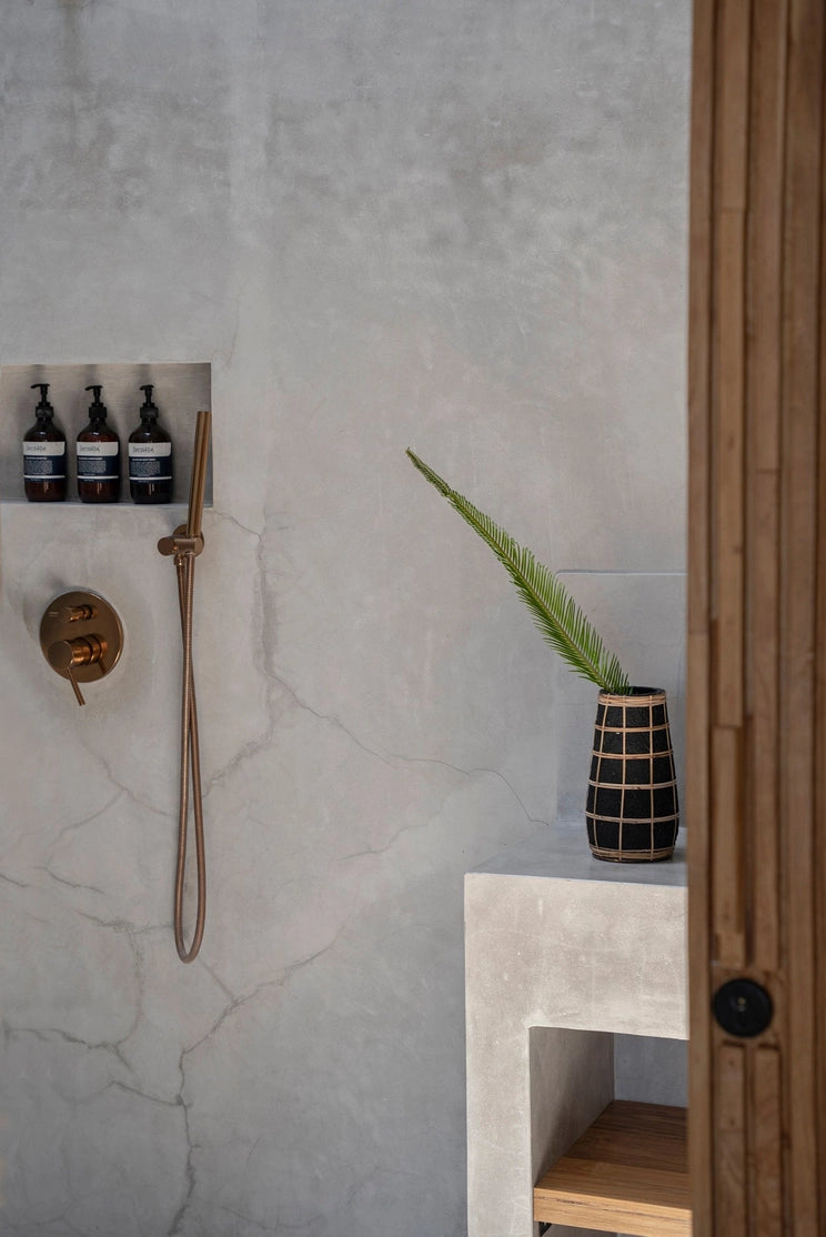 Keramická váza černá úzká více velikostí